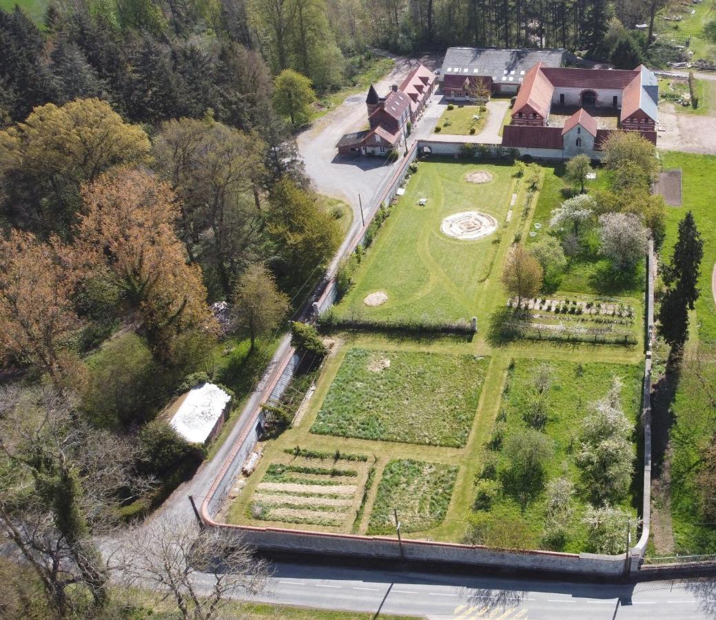 Florimont - Vaste Gite A La Ferme Villers-Châtel Exterior foto